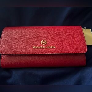 Jet Set Charm Large Trifold Wallet